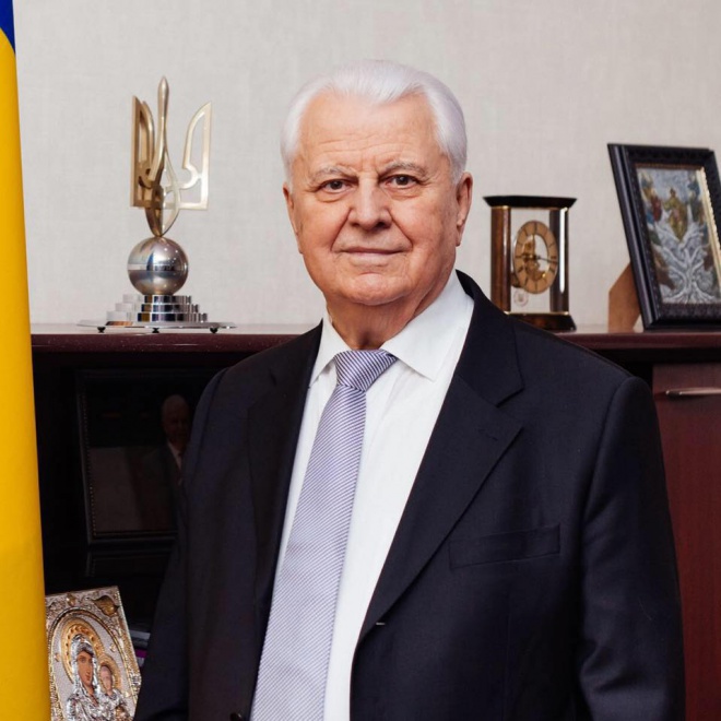 Українську делегацію в ТКГ очолив Леонід Кравчук - фото