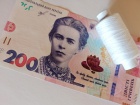 За допомогою купюри на нитці чоловік довго поповнював рахунок свого мобільного