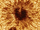 Фото сонячної плями у вражаючій детальності