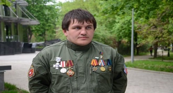СБУ оголосила у розшук бойовика, причетного до катувань українських військових - фото