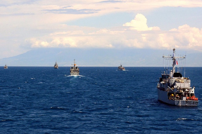 Група кораблів НАТО увійшла у Чорне море. Окрім навчань, вони зайдуть до Одеси - фото