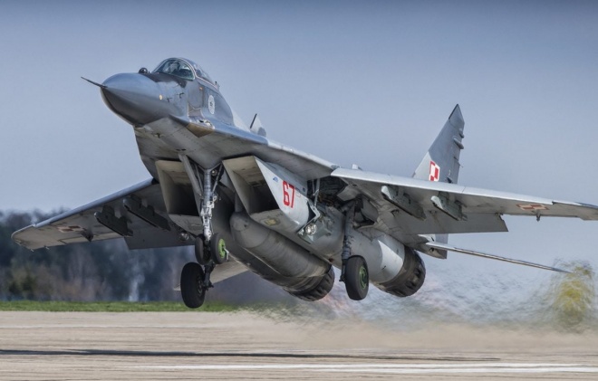 Європа надає 70 літаків для української армії - фото