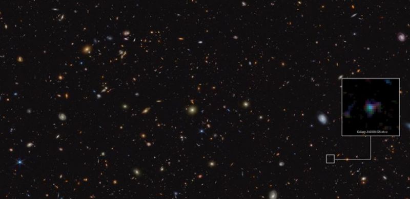 “Вебб” побачив багаті вуглецем пилинки у перший мільярд років космічного часу - фото