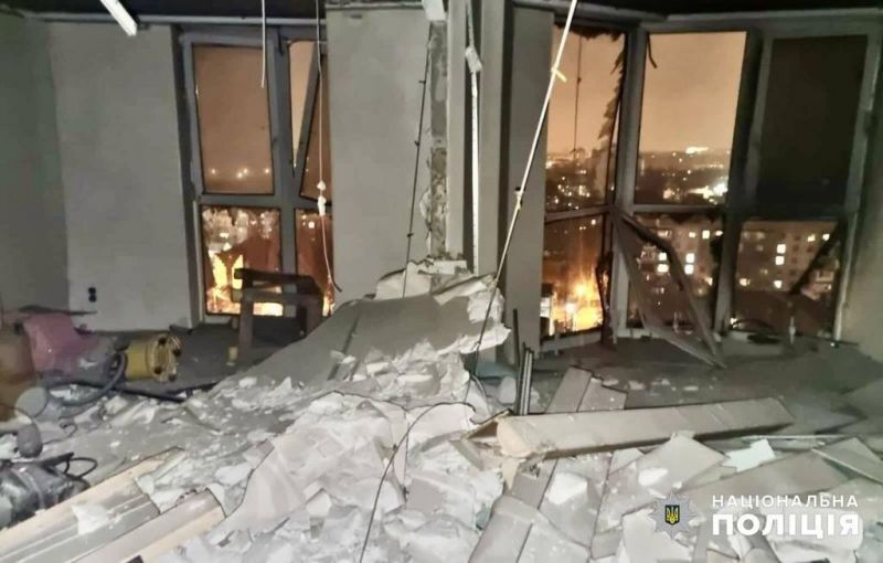 Рашисти атакували шахедами Одесу, пошкоджено житлову багатоповерхівку - фото