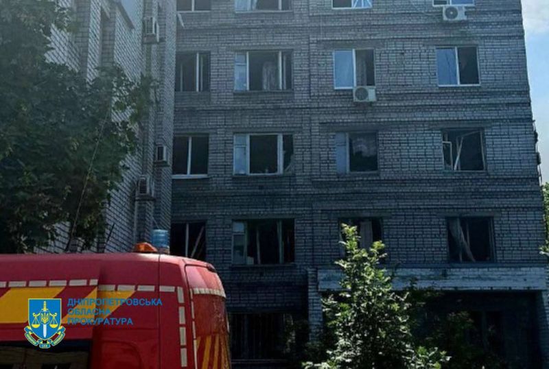 Рашисти вдарили балістикою по Дніпру й Самару, вбивши понад 10 людей - фото