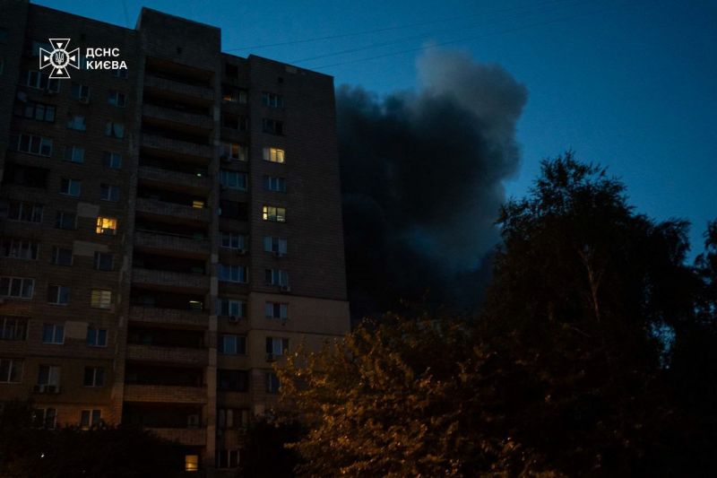 Вночі рашисти масовано атакували Київ, балістичними та іншими ракетами, шахедами - фото