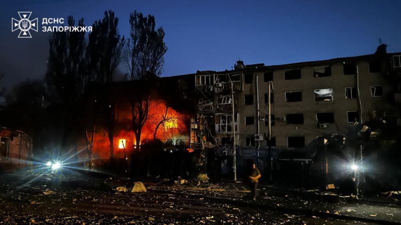 Ворог атакував Запоріжжя ракетами й шахедами, вбивши та поранивши цивільних - фото