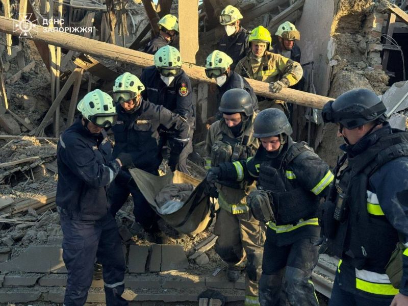 Вранці рашисти масовано вдарили по Запоріжжю, загинули цивільні - фото