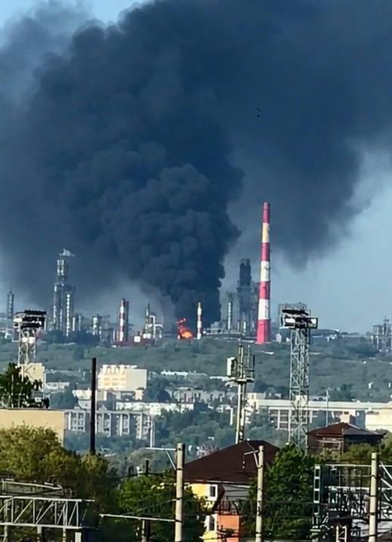 СОУ уразили російський НПЗ за понад 800 кілометрів - фото