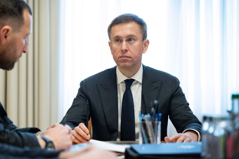 Кабмін вирішив відкласти непершочергові видатки, зокрема на нові будівництва, благоустрій - фото