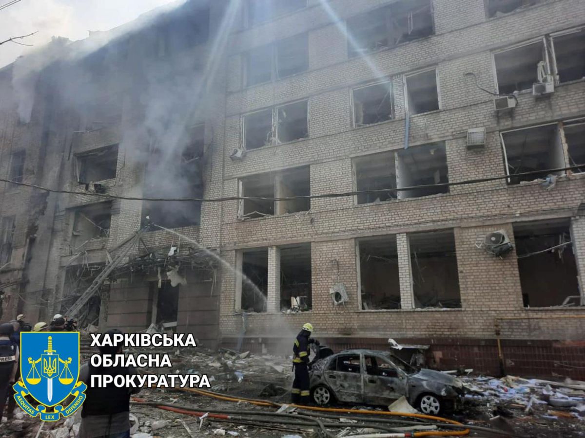 последствия обстрела Харькова из калибров на фото 2