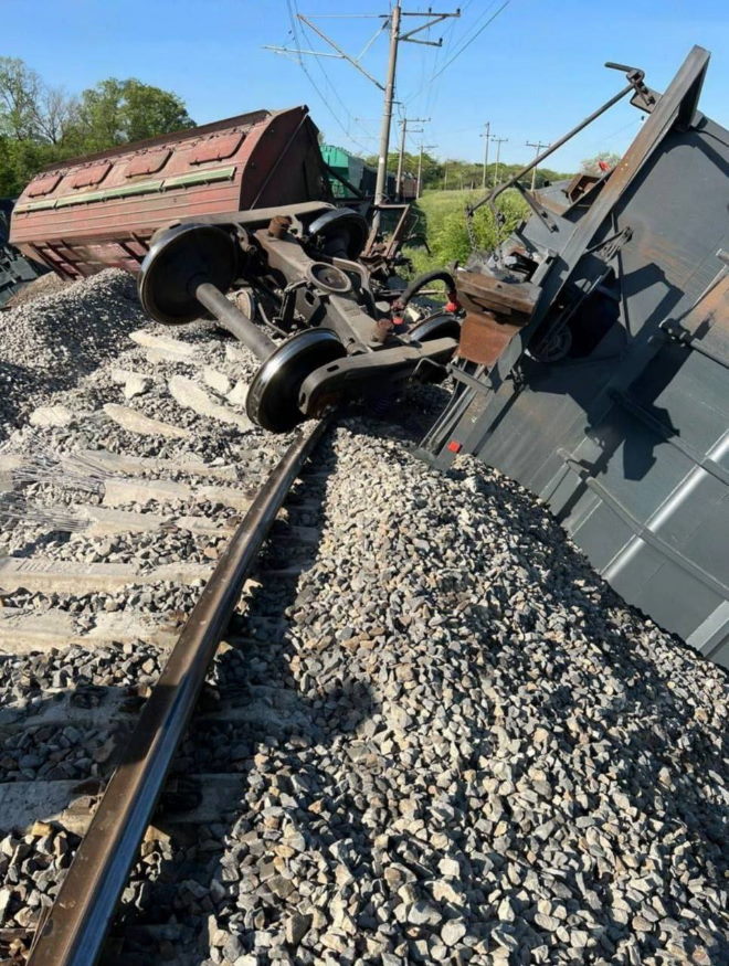 поврежденная железная дорога в оккупированном Крыму 18 мая