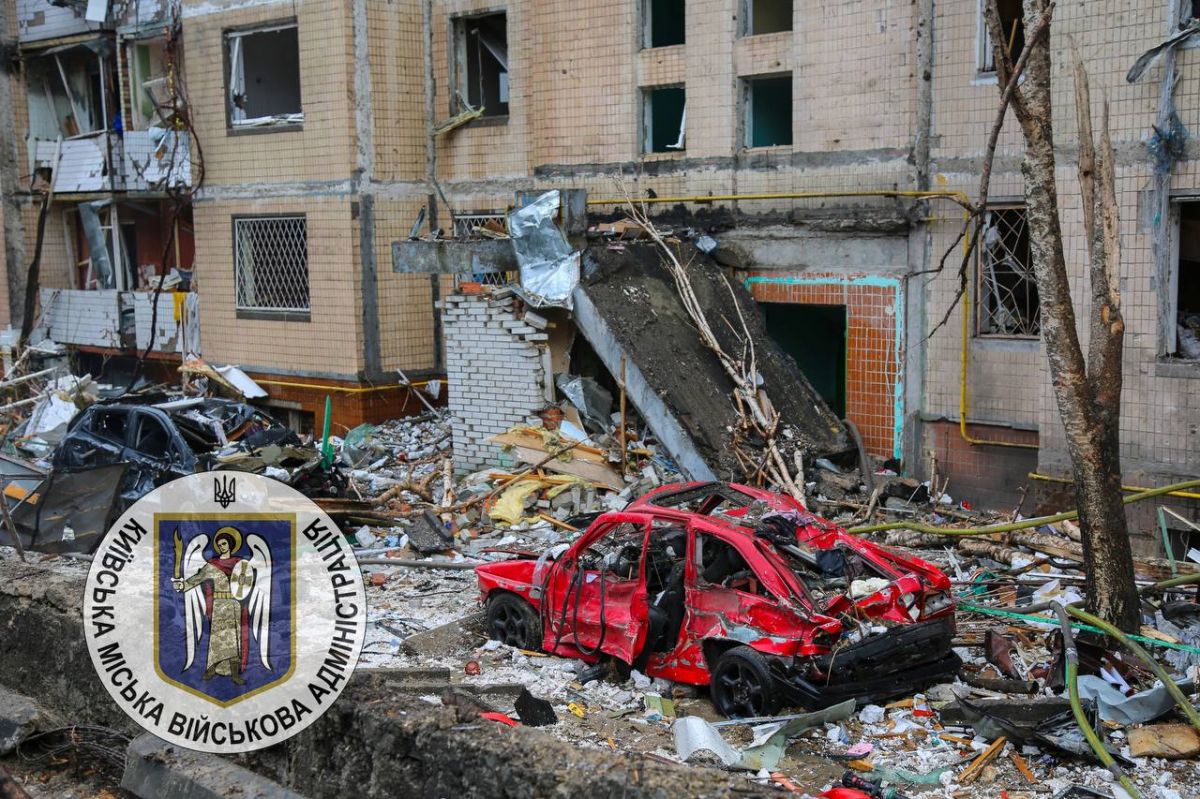 постраждалий будинк у Солом′янському районі Києва на фото 2
