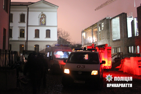 обвалення в Івано-Франківську на території школи-гімназії на фото 4