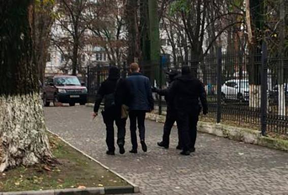 полицейские ограбили инкассаторов в Одессе, фото 1