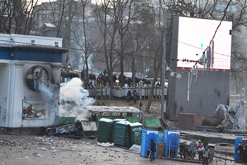 столкновения на Грушевського в Киеве 20 января - фото 7