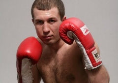 Сегодня в Черкассах состоится титульный бой между Федченко и Азизовым - фото