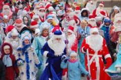 В субботу в Киеве пройдет парад Дедов Морозов - фото