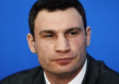 Из-за блокирования работы парламента Кличко вызывают в суд - фото
