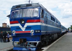 На майские праздники Укрзализныця назначила дополнительные поезда - фото