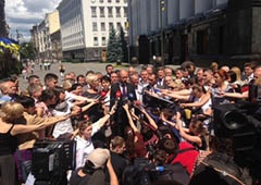 Яценюк пошел к президенту с обращением от оппозиции - фото
