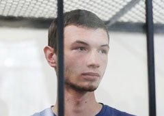 Свободовца, подозреваемого в драке 18 мая, отпустили под залог - фото
