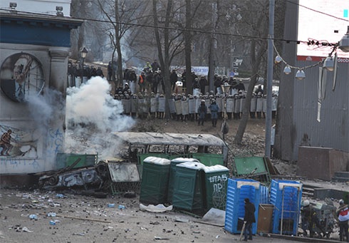 Столкновения на Грушевского начали провокаторы - заявляют в «Свободе» - фото