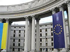 Украинский МИД обвиняет Европейский Парламент в предвзятости и просит «не совать свой нос»