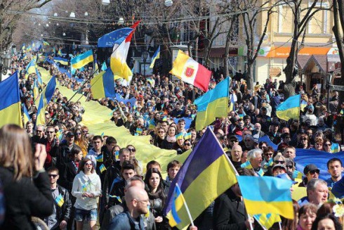 В Одессе прошли проукраинский и пророссийский митинги. Едва не дошло до драки - фото