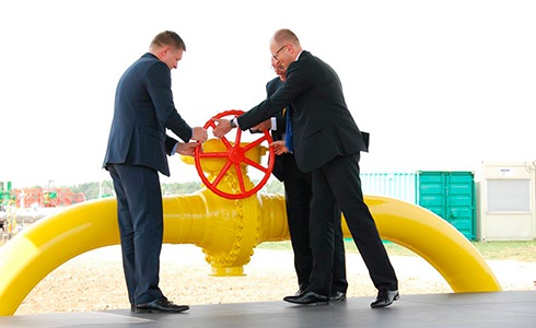 Открыт газопровод «Вояны-Ужгород», который обеспечит реверсные поставки газа в Украину - фото