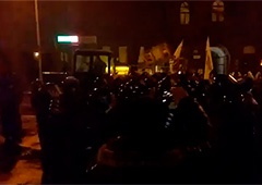 Милиция разогнала митинг под Нацбанком. Аваков приносит извинения - фото