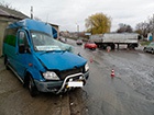 На Николаевщине грузовик своим прицепом врезался в автобус