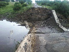 На Луганщине боевики прямо в поселке взорвали мост