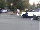 На Русановке произошла драка между пешеходом и «быковатым» водителем