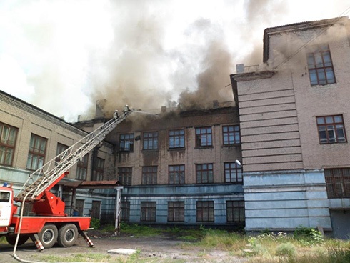 В Запорожье произошел масштабный пожар в школе - фото