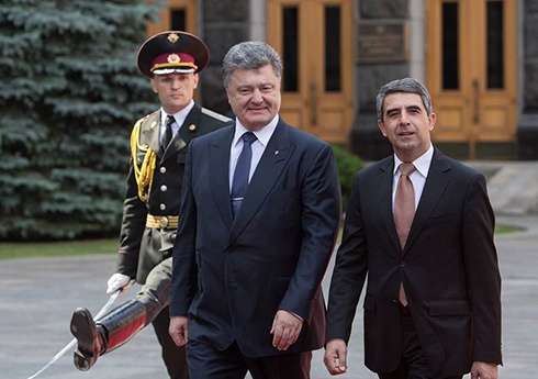 Президент Болгарии выразил поддержку народу Украины - фото