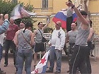 В Петербурге пьяная матросня пыталась сжечь флаг США