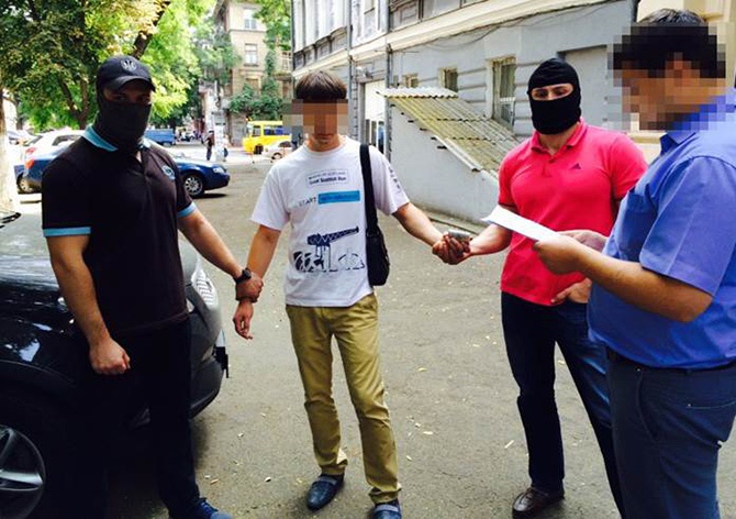 В Одесской области на взятке задержан СБУшник - фото