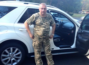 Задержаны пьяные генерал и полковник ВСУ на дорогом автомобиле - фото