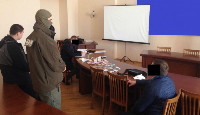 Прокурор ГПУ давал взятку, чтобы попасть в НАБУ - фото