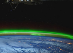 НАСА показала 4K видео полярного сияния - фото