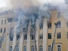 Никак не погасят пожар в здании Минобороны РФ