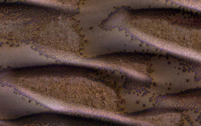 NASA показало испарение камней на Марсе - фото
