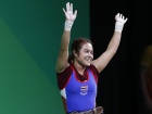 Тайская тяжелоатлетка завоевала золото Олимпиады в весе до 48 кг