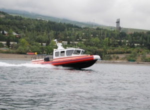У Крыма затонул плавкран с экипажем - фото