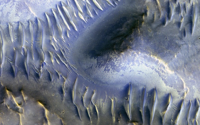НАСА показала фото уникальных дюн на Марсе - фото