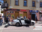 В центре Ивано-Франковска расстреляли авто с предпринимателем