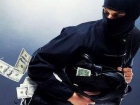 В Киеве у мужчины у банка забрали 500 тыс грн