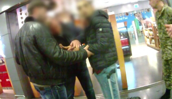 В "Борисполе" задержали иностранца при попытке переправить украинок в сексуальное рабство - фото