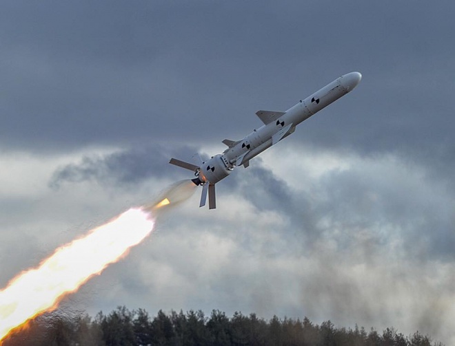 Успешно испытана первая украинская крылатая ракета - фото